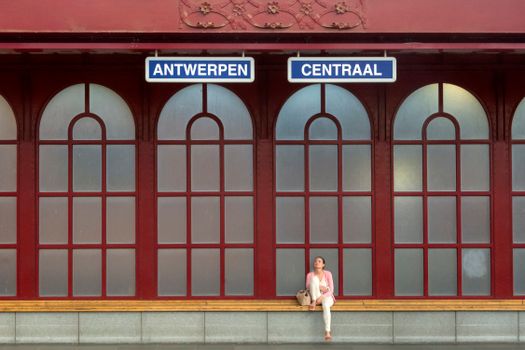 Portretbeeld bij artikel over Denise Boekhoorn en waarom zij nu veel gezocht wordt
